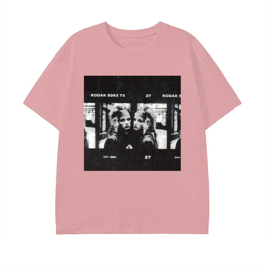 model,mirror,creativity,Alé de Basseville,fashion ,galliano,dior