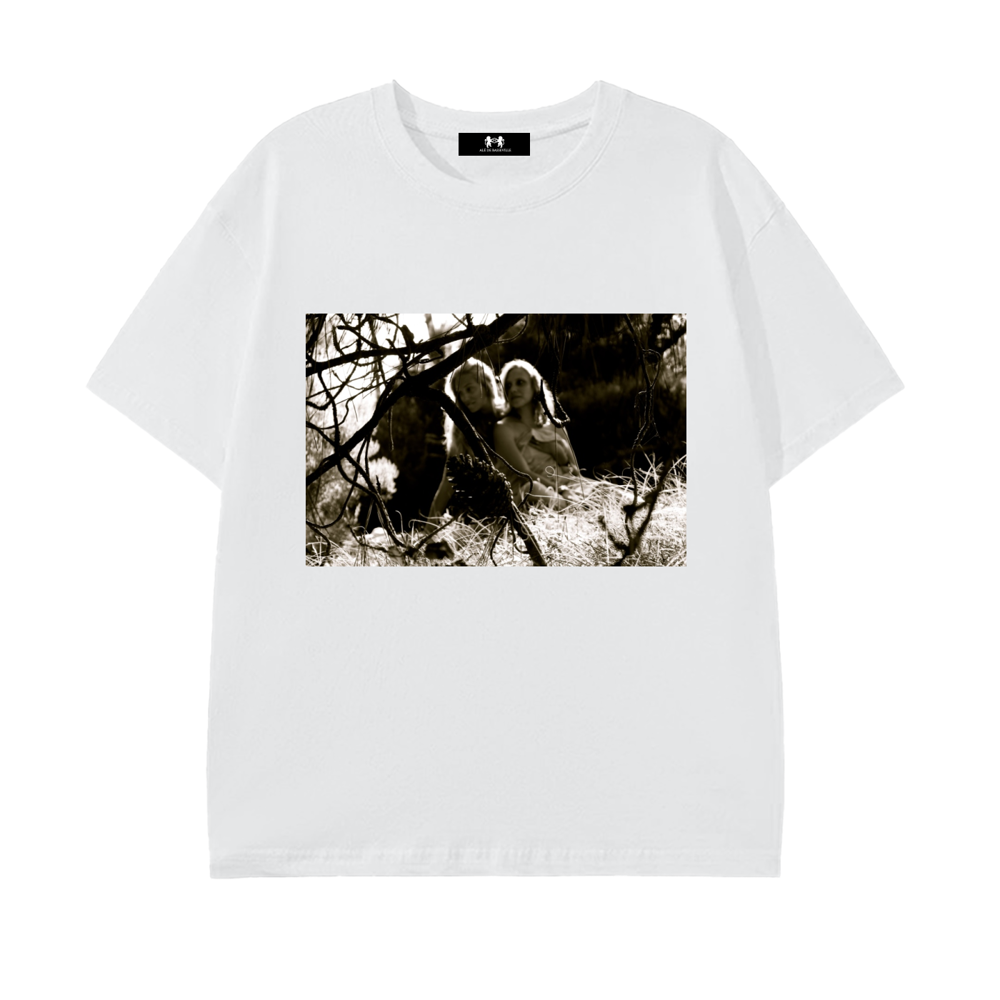 montalivet,girls,forest,nude,voyeur