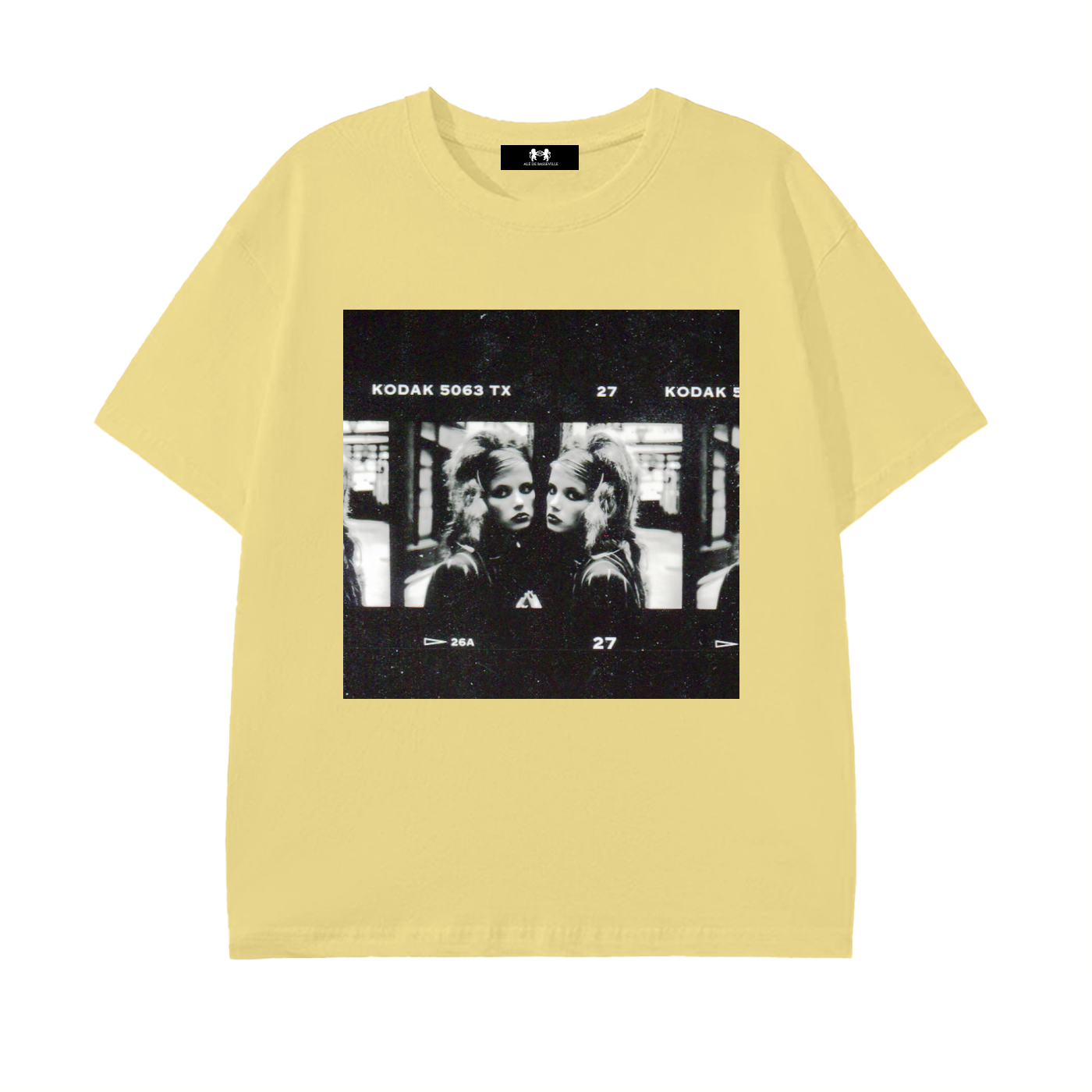 model,mirror,creativity,Alé de Basseville,fashion ,galliano,dior