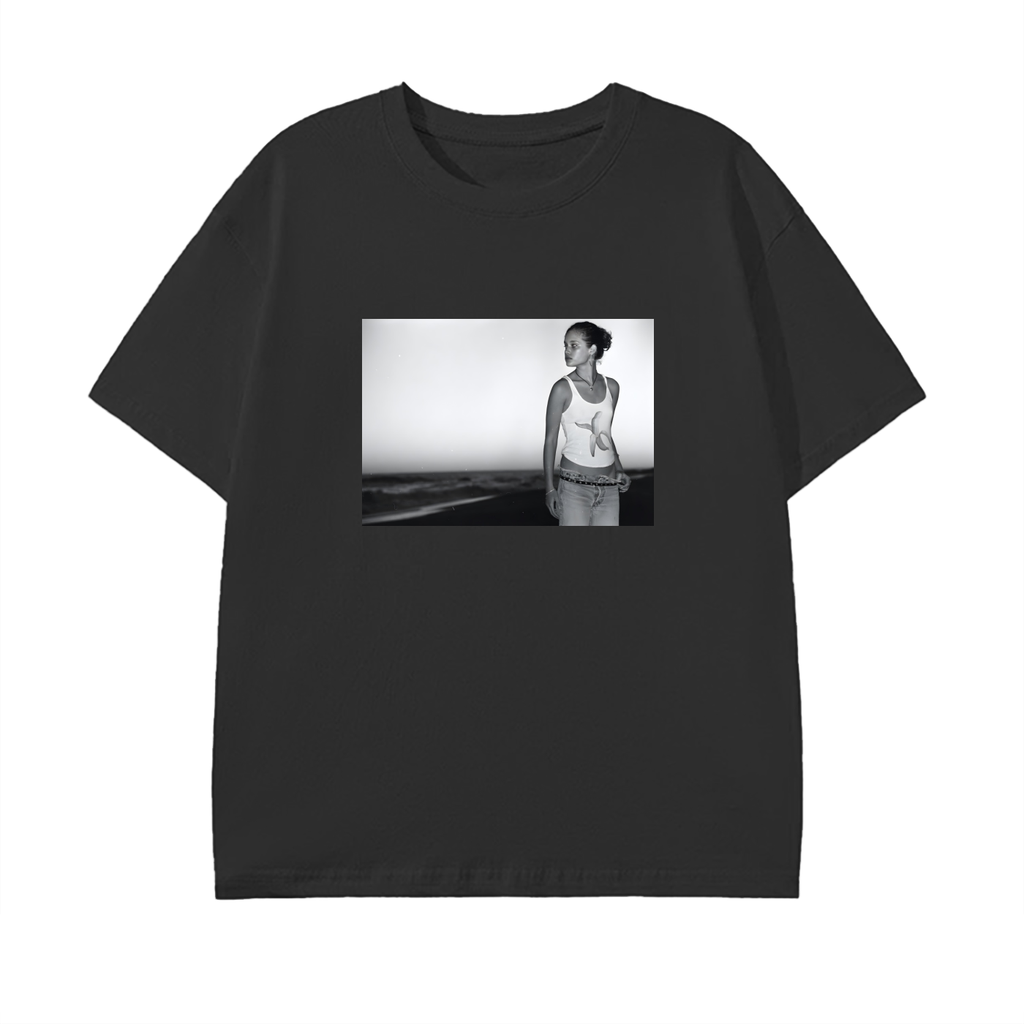 Julie in Punta del este Uruguay / la barra