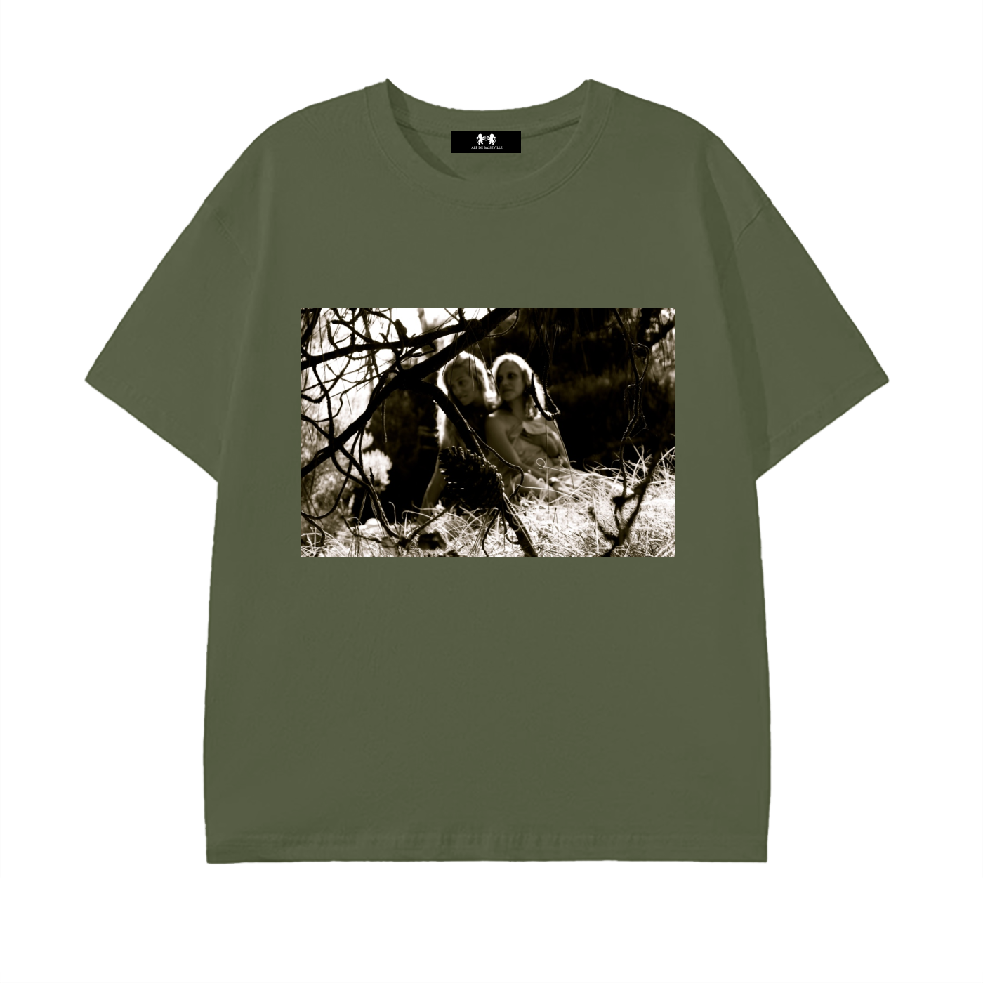 montalivet,girls,forest,nude,voyeur