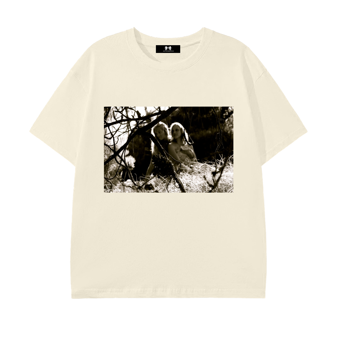 montalivet,girls,forest,nude,voyeur